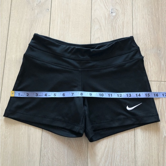 Nike Dri-Fit Performance Shorts in Black - Picture 7 of 8